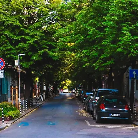 Art District Of Sofia. City Centre Apartment.