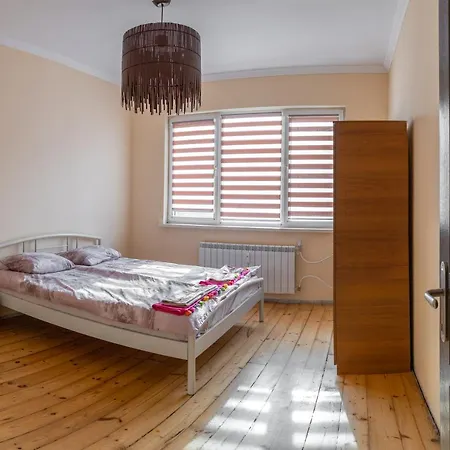 Art District Of Sofia. City Centre Apartment.